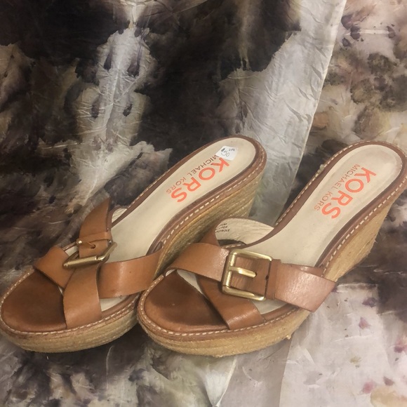 Michael Kors leather buckle espadrilles - Picture 2 of 4